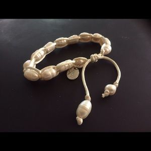 Collector UNICEF bracelet freshwater pearls