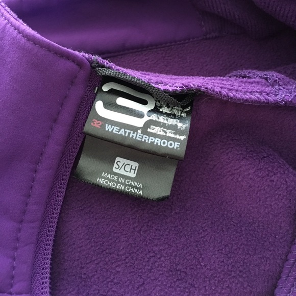 Outdoor jacket - Picture 2 of 3