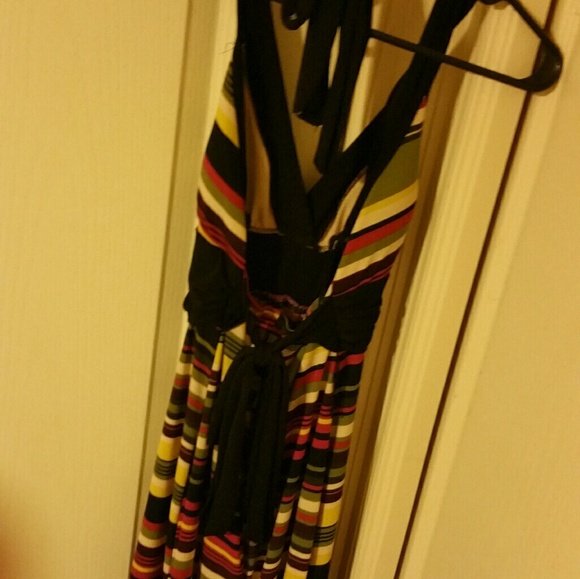 Dress - Picture 2 of 3