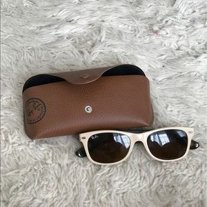 SALE: Nude Ray-Bans!