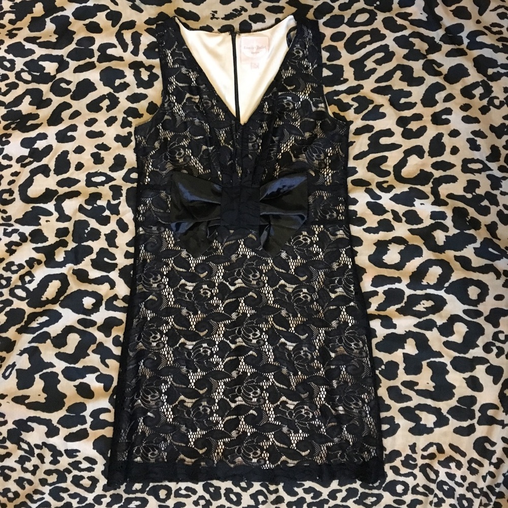 Romeo & Juliet Couture lace dress