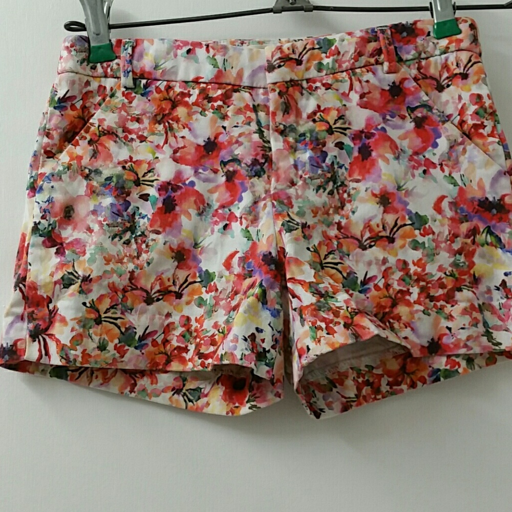 Zara girl's floral print shorts w side pockets