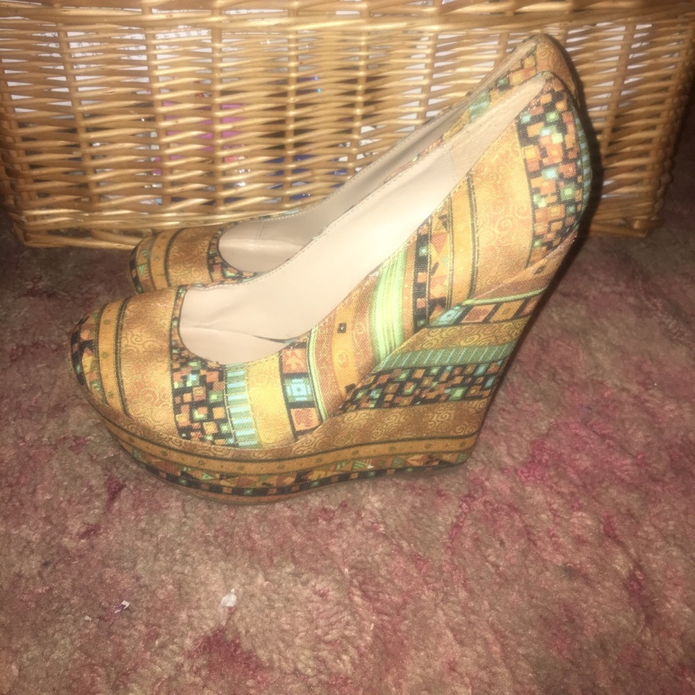 Wedges - Picture 2 of 4