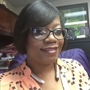 Meet your Posher, Sheila