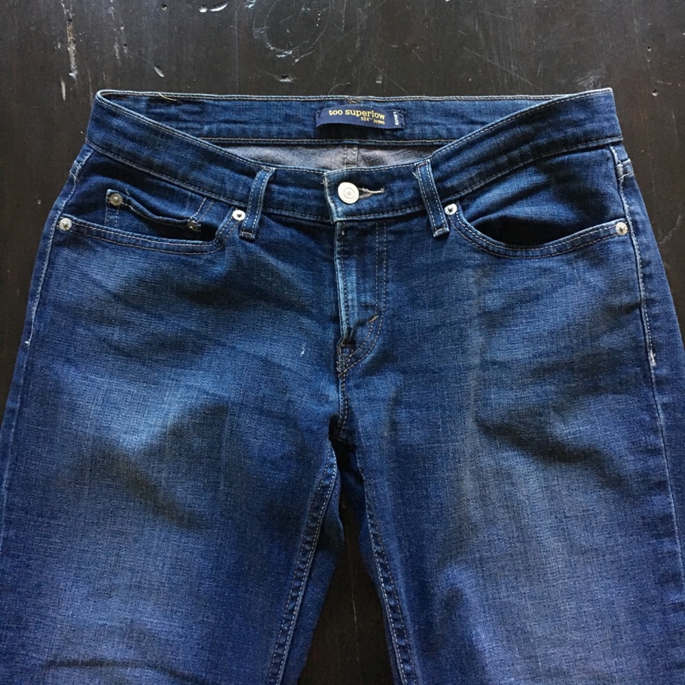 Levis 524 too super low jeans