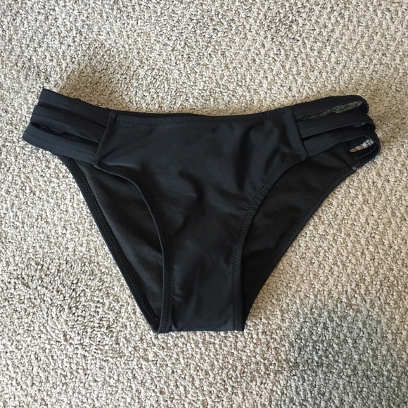 Ree Bees Swimwear Bottoms - Picture 3 of 7
