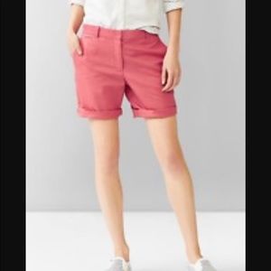 GAP boyfriend roll-up linen shorts size 6