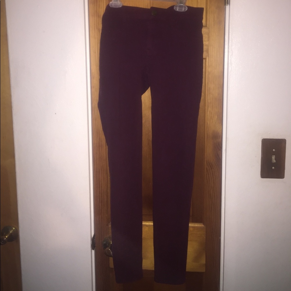 American eagle maroon super stretch jegging!