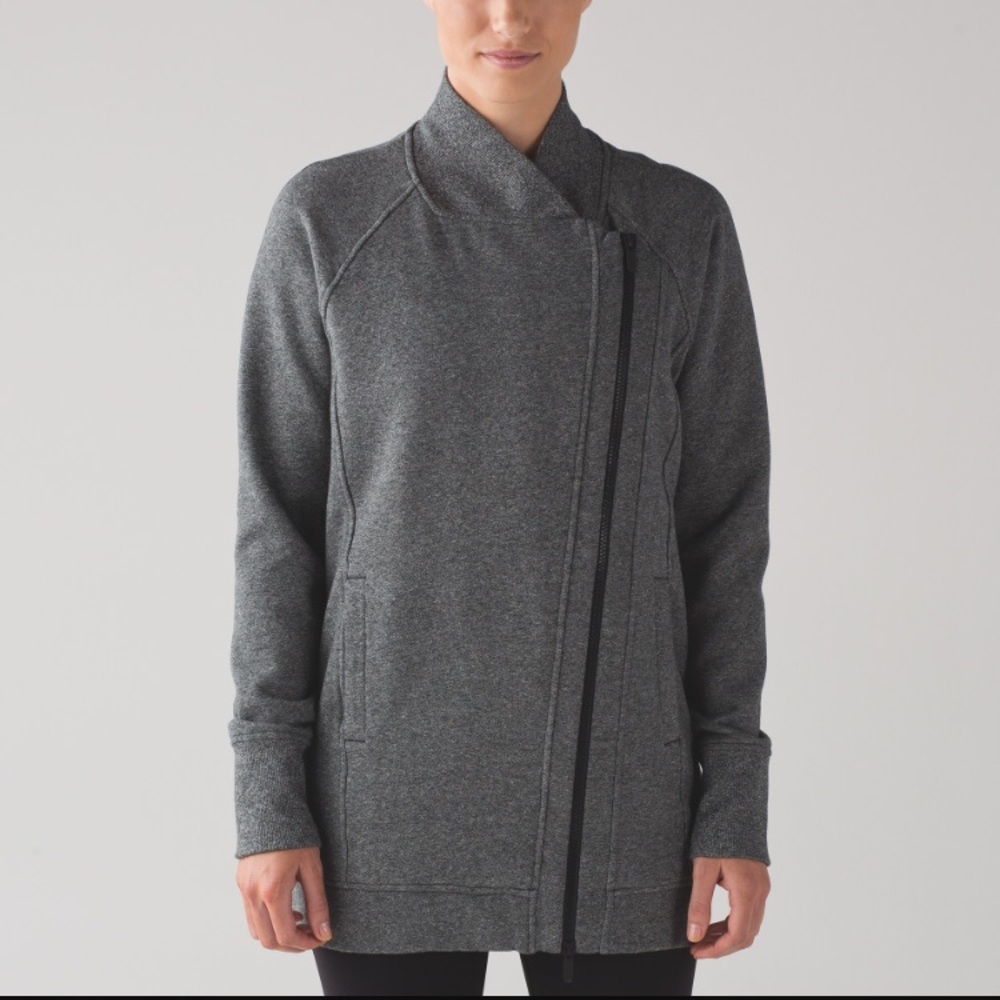 BNWT lululemon athletica Back To It Wrap