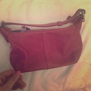 Coach vintage Red Hobo Handbag B053-9564
