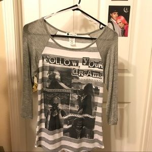 Grey and White Quarter Sleeve Shirt