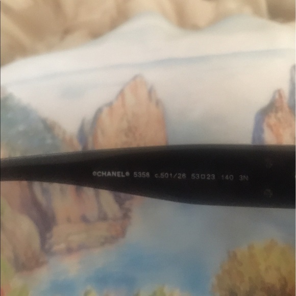 CHANEL SUNGLASSES - Picture 3 of 4