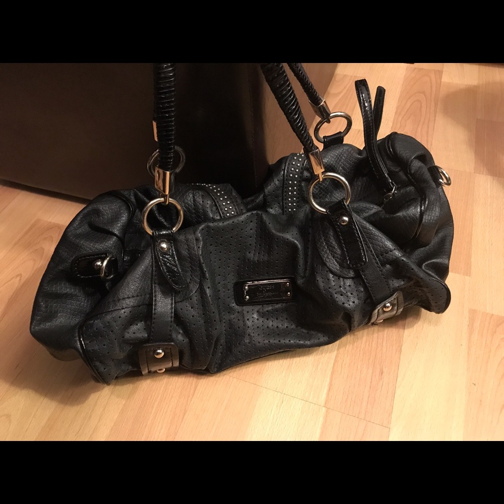 Guess by Marciano