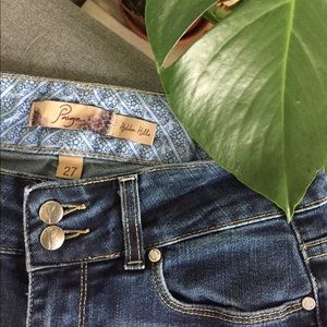 Paige designer denim bootcut jeans size 27