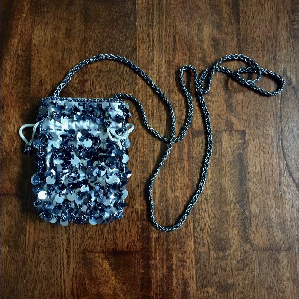 Cute, sparkly silver mini-purse