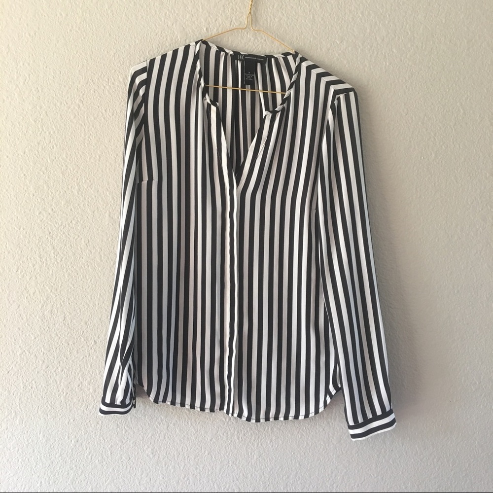 Flowy blouse striped
