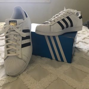 Adidas classic superstar shoes