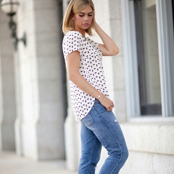 Ann Taylor pineapple print blouse 🍍 - Picture 5 of 7