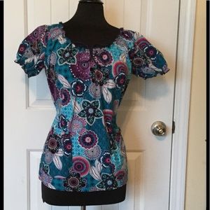 Patterned Scrub top