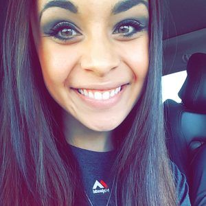 Meet your Posher, Clarissa