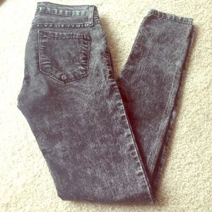🌟Flying Monkey black acid wash skinny jeans, 24🌟