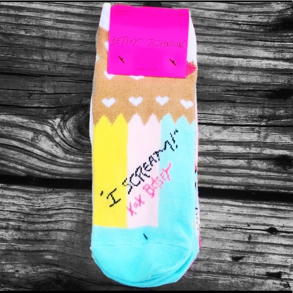 Betsey Johnson Accessories - Betsey Johnson Bright Multi-Pack Ankle Socks NWT