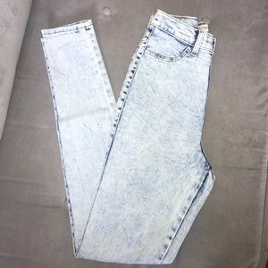 High-waisted Acid Wash Jeans