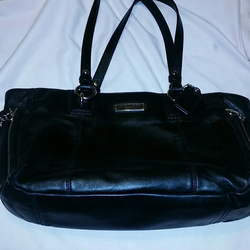 Authentic Coach tote