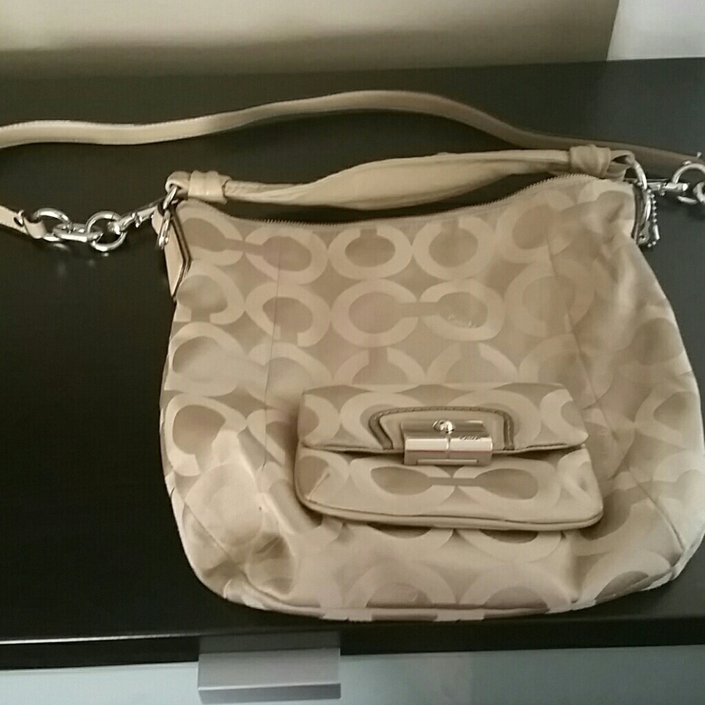 Like New Coach Poppy handbag