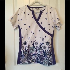 Floral scrub top
