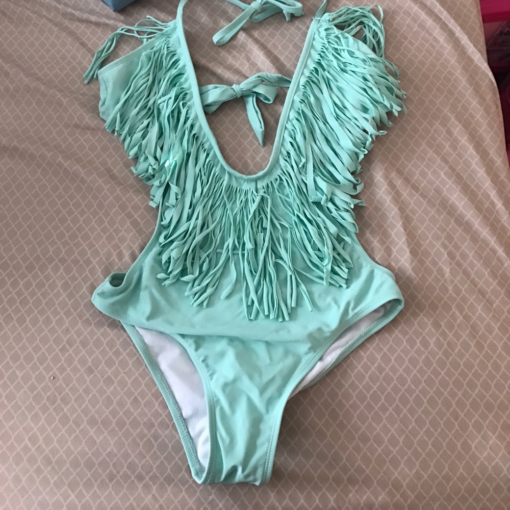 Beautiful monokini!