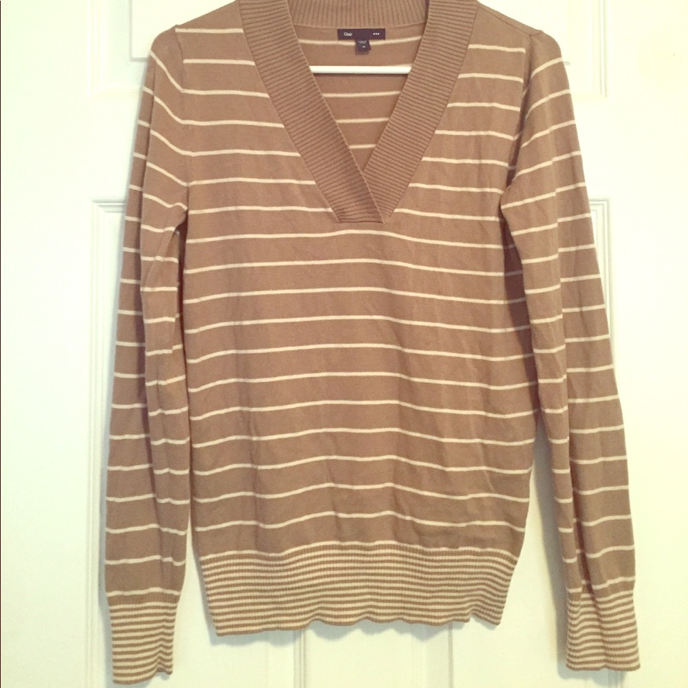 Gap Sweater