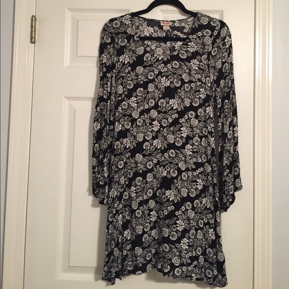 Cozy floral dress