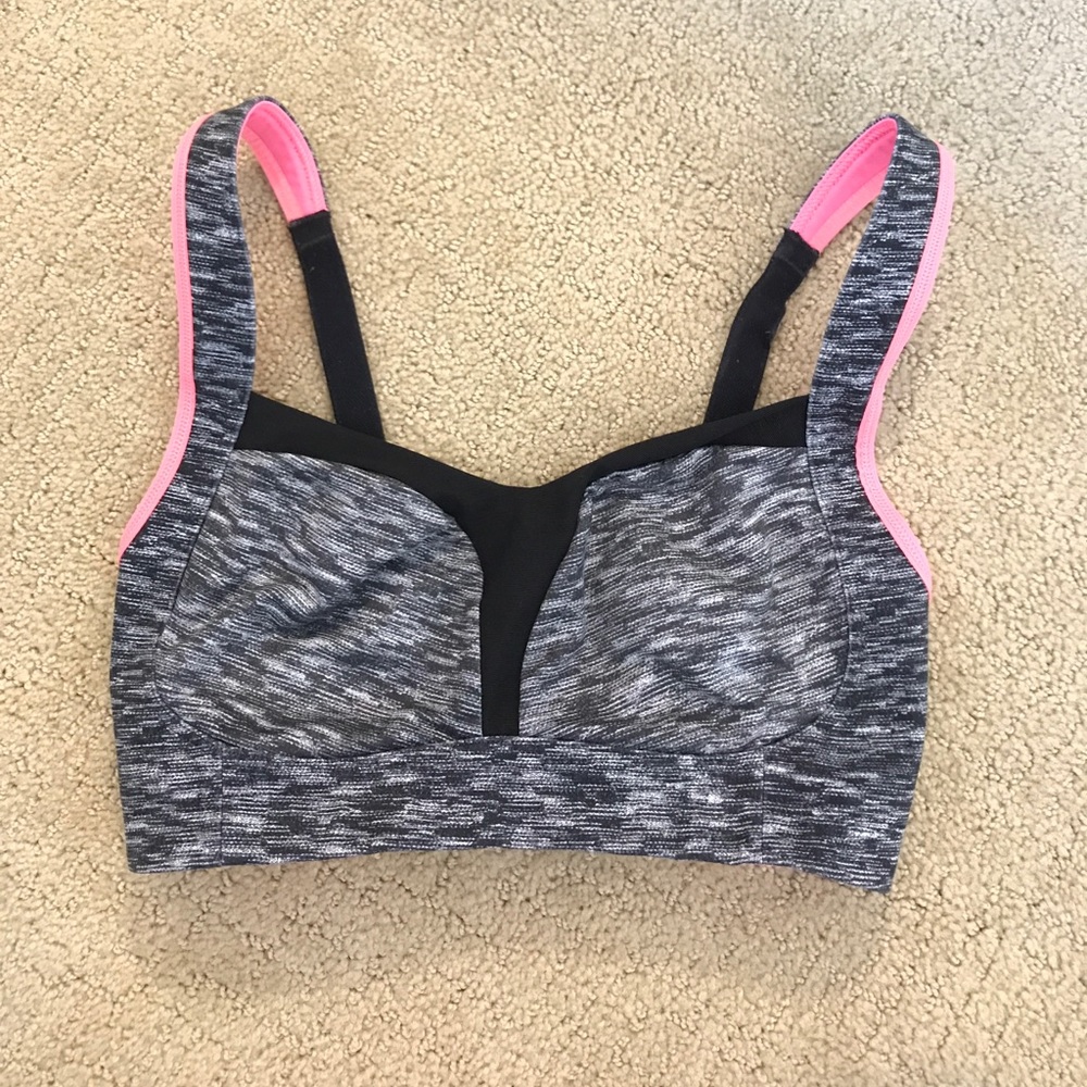 Lululemon sports bar