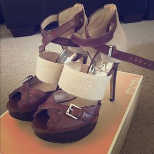 Michel Lora Fallyn Peep ToeSandal