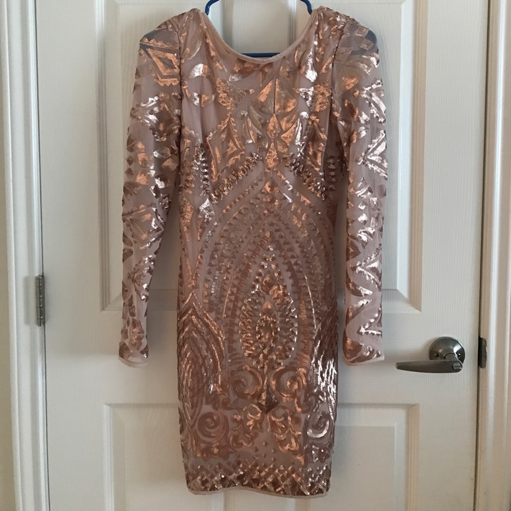 Beautiful rose gold dress!