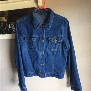 Light weight denim jacket