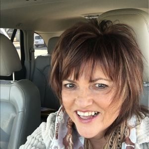 Meet your Posher, Brenda