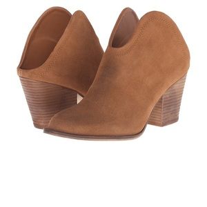 Chinese Laundry Mule Heel (REAL SUEDE)