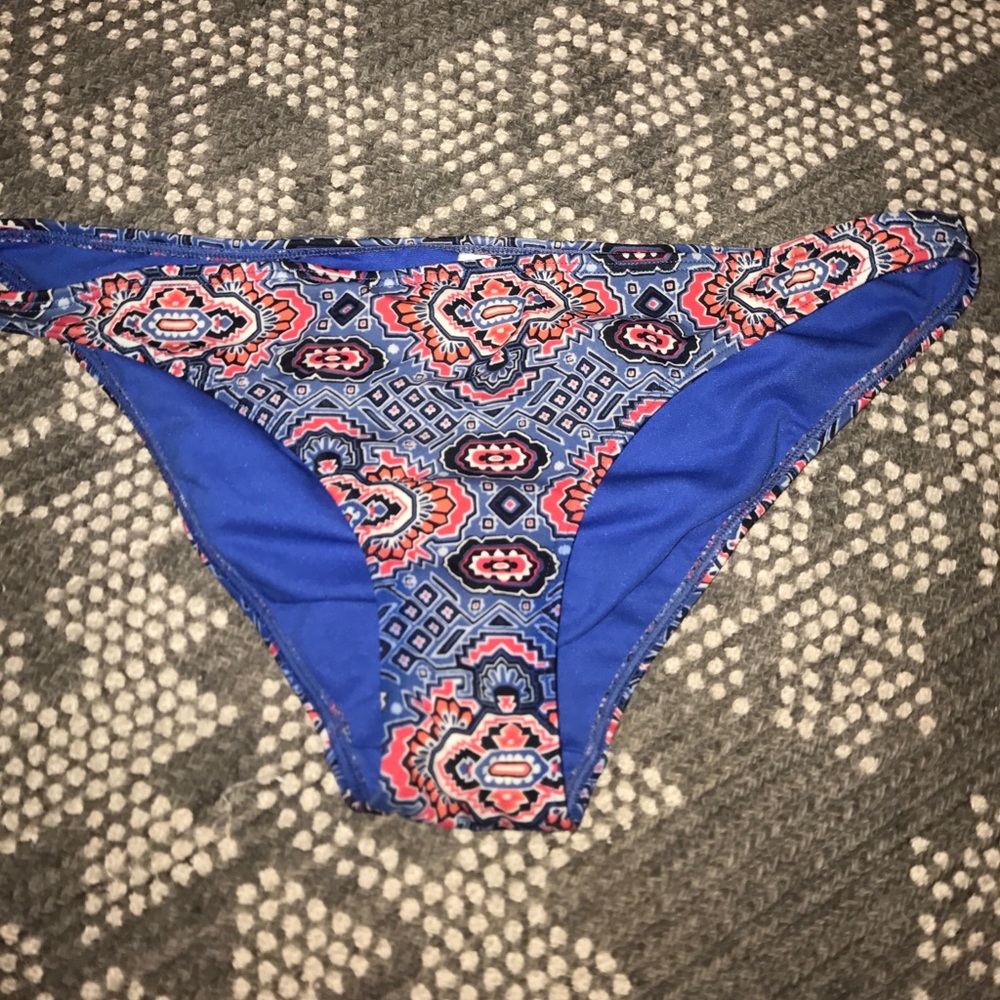 Bikini bottoms
