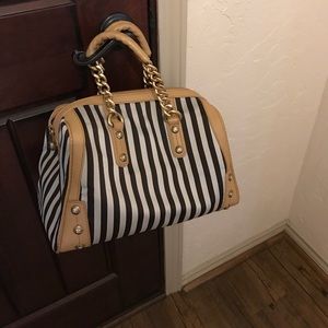Henri Bendel bag