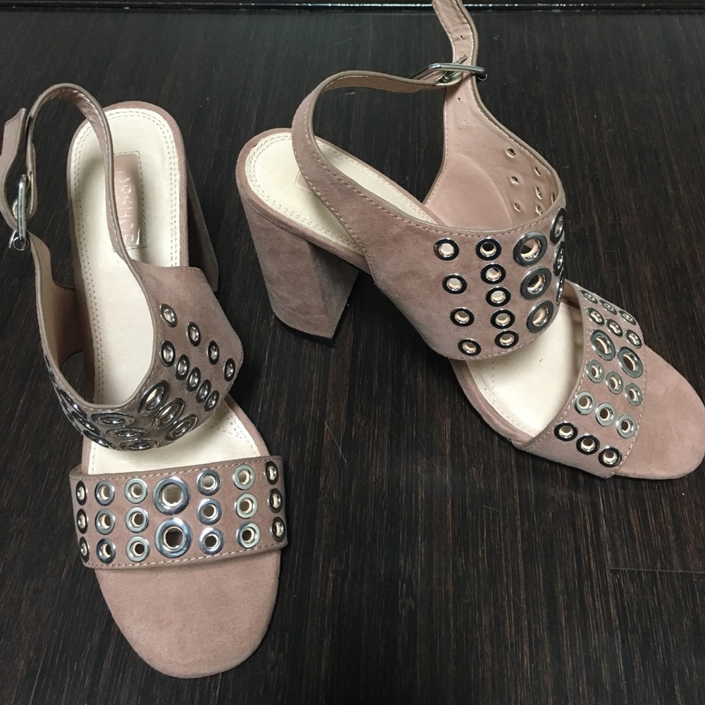 Topshop light pink suede & grommet heels