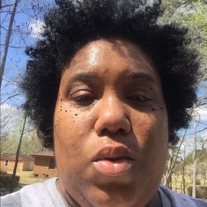 Meet your Posher, Shanetta