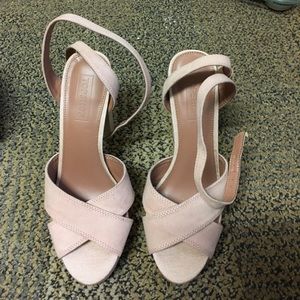 Seude nude platforms