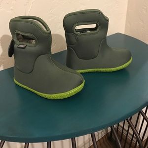 Bogs toddler 8