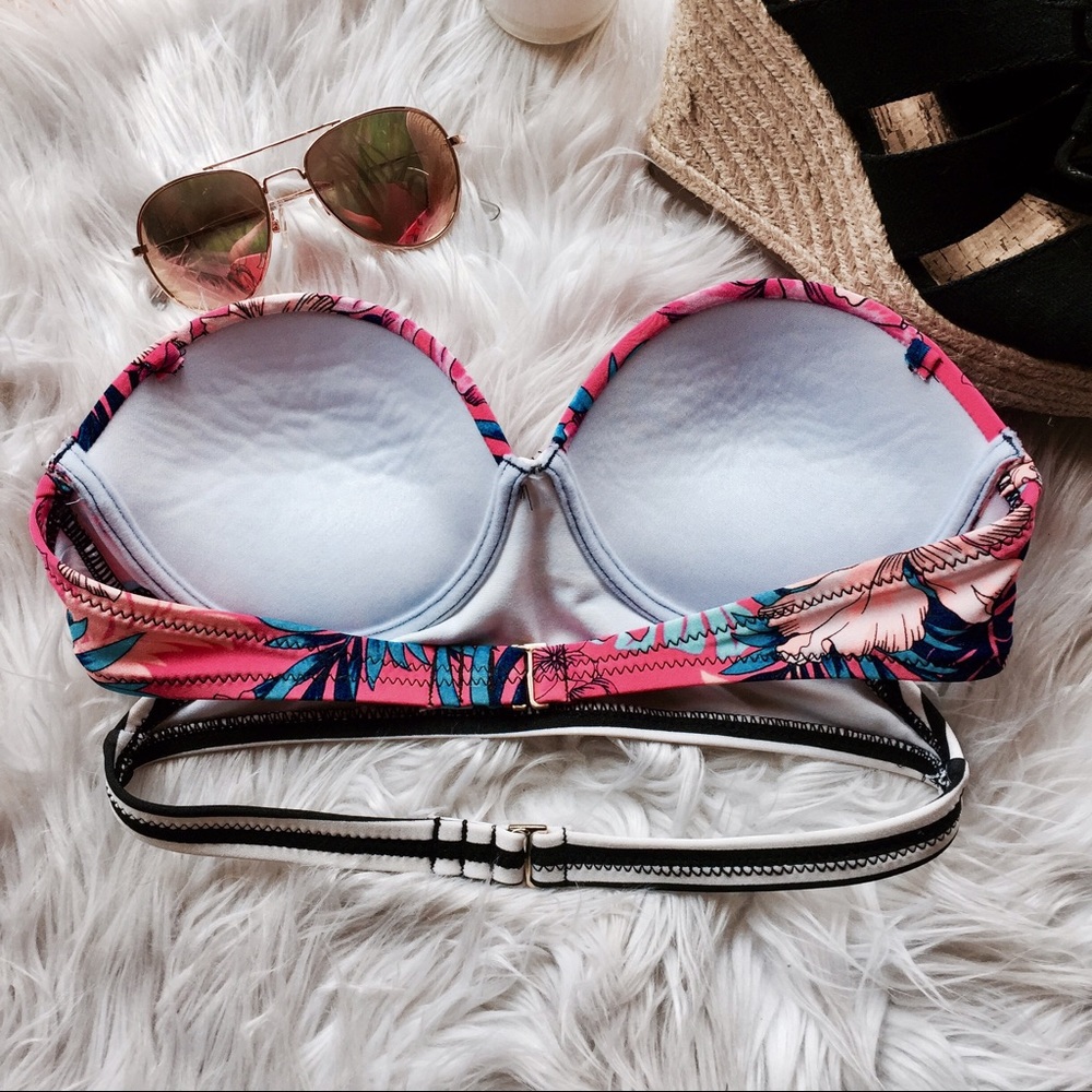 🚫SOLD🚫 Tropical Bikini Top 🌴 🌸 - Picture 4 of 5