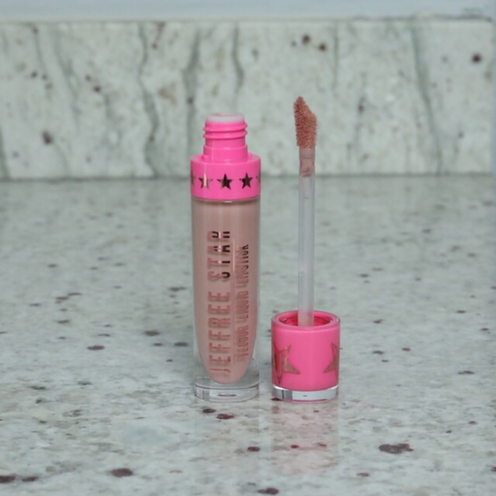 JS "I'm Nude" Velour Liquid Lipstick
