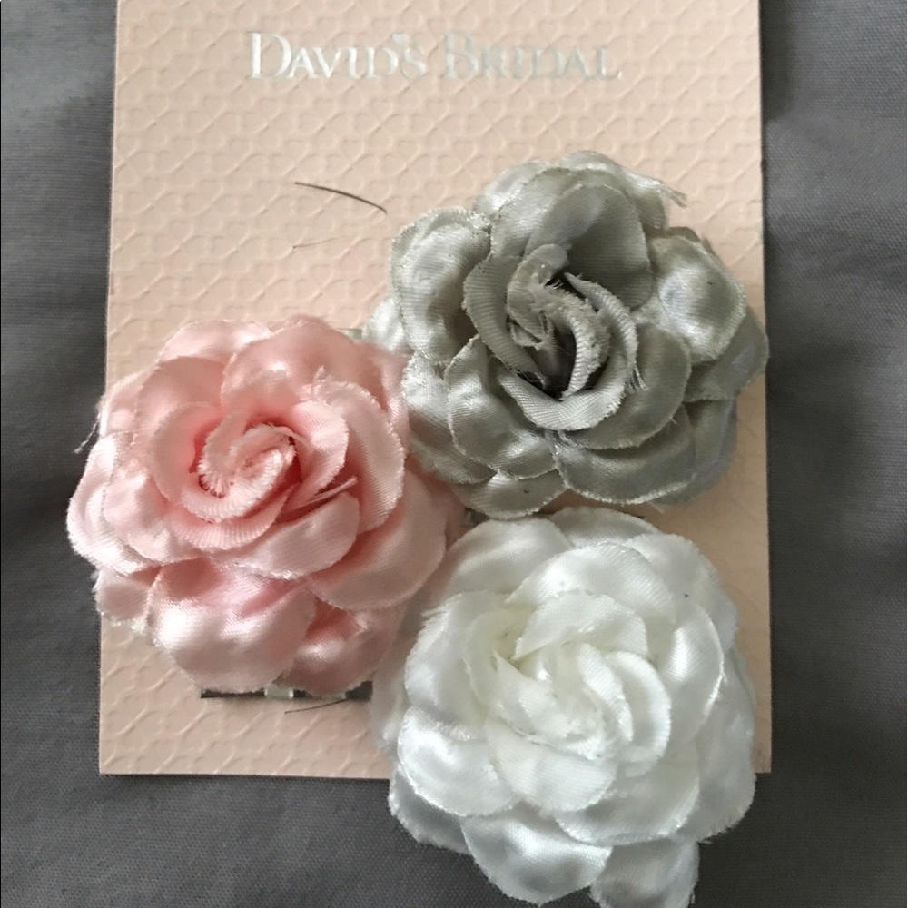 David's Bridal Floral Bobby Pin Set