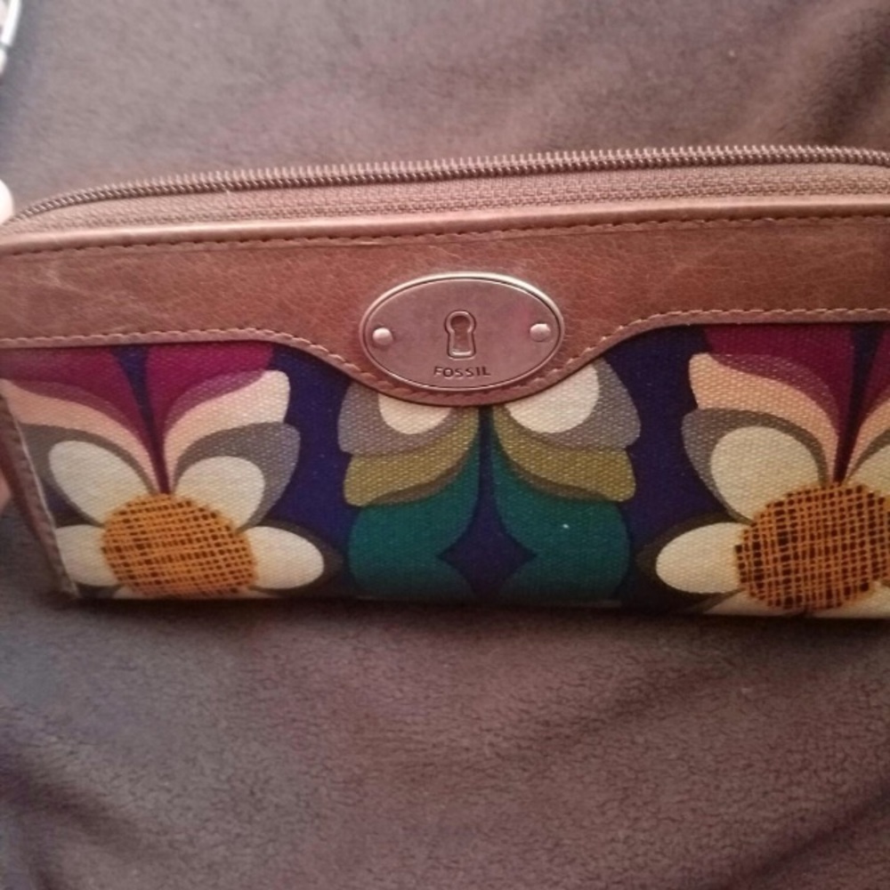 On hold for zarmouro