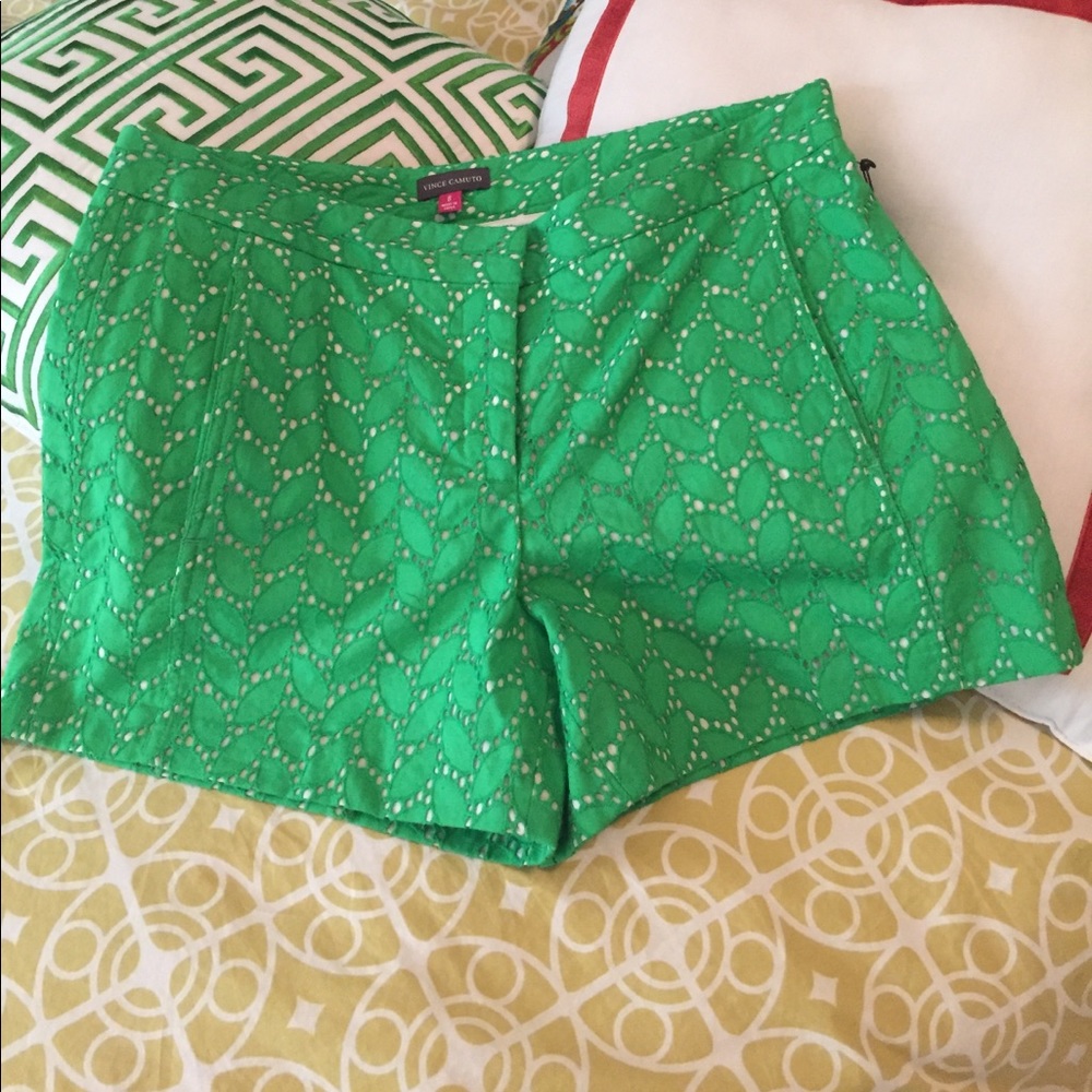 NEW green eyelet Vince Camuto shorts!